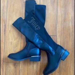 New women’s Juicy Couture Sz 6 black boots rhinestones